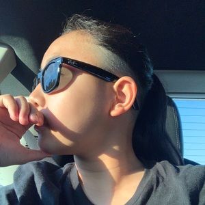 Meet your Posher, Kristelle